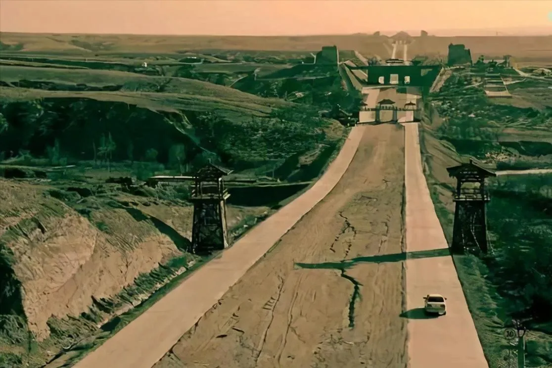 Trung Quốc có phát hiện quan trọng về “đại lộ” thời nhà Tần- Ảnh 1. Trung Quốc có phát hiện quan trọng về “đại lộ” thời nhà Tần- Ảnh 1.