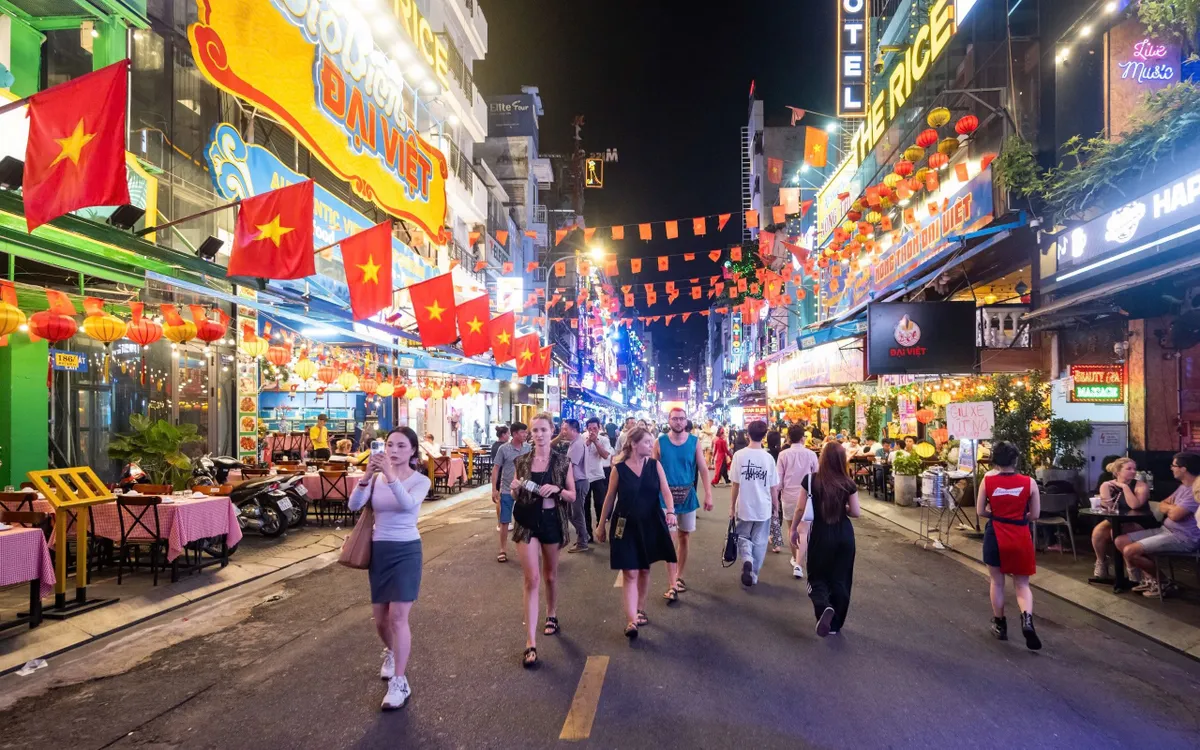 Du lịch Việt Nam bước vào “mùa vàng” đón khách quốc tế.