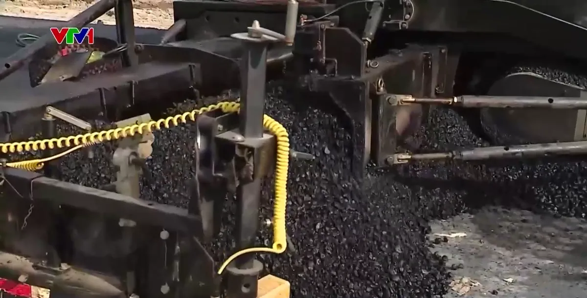 Tăng tốc trên cao tốc Cần Thơ – Cà Mau - Ảnh 4.