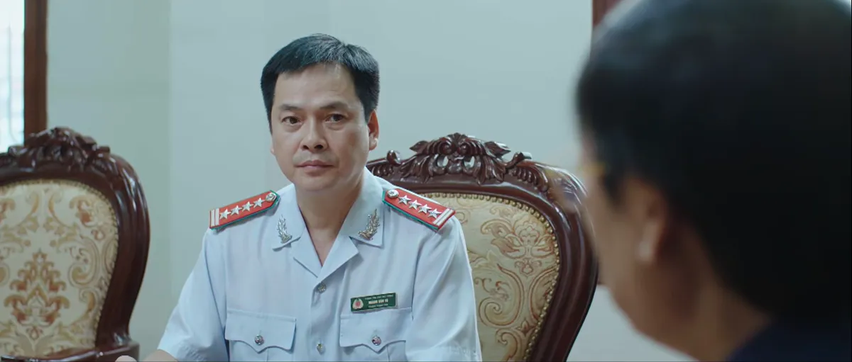 Lằn ranh - Tập 31: Triển được em họ Trinh “chăm sóc” - Ảnh 2. Lằn ranh - Tập 31: Triển được em họ Trinh “chăm sóc” - Ảnh 2.