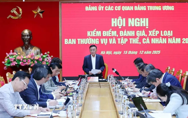 Thường trực Ban B&iacute; thư: Tạo đột ph&aacute; trong tham mưu triển khai c&aacute;c Nghị quyết chiến lược của Bộ Ch&iacute;nh trị - Ảnh 1.