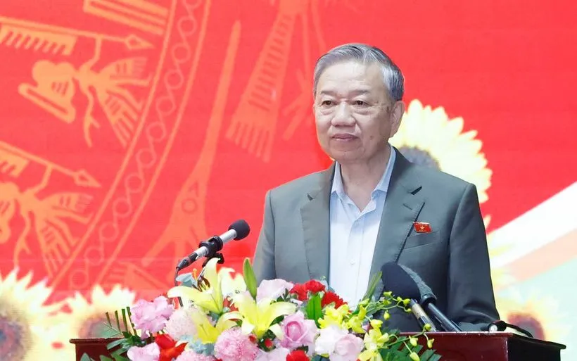 Tổng Bí thư Tô Lâm phát biểu tại buổi tiếp xúc cử tri tỉnh Hưng Yên sau Kỳ họp thứ 10, Quốc hội khóa XV. Ảnh: TTXVN