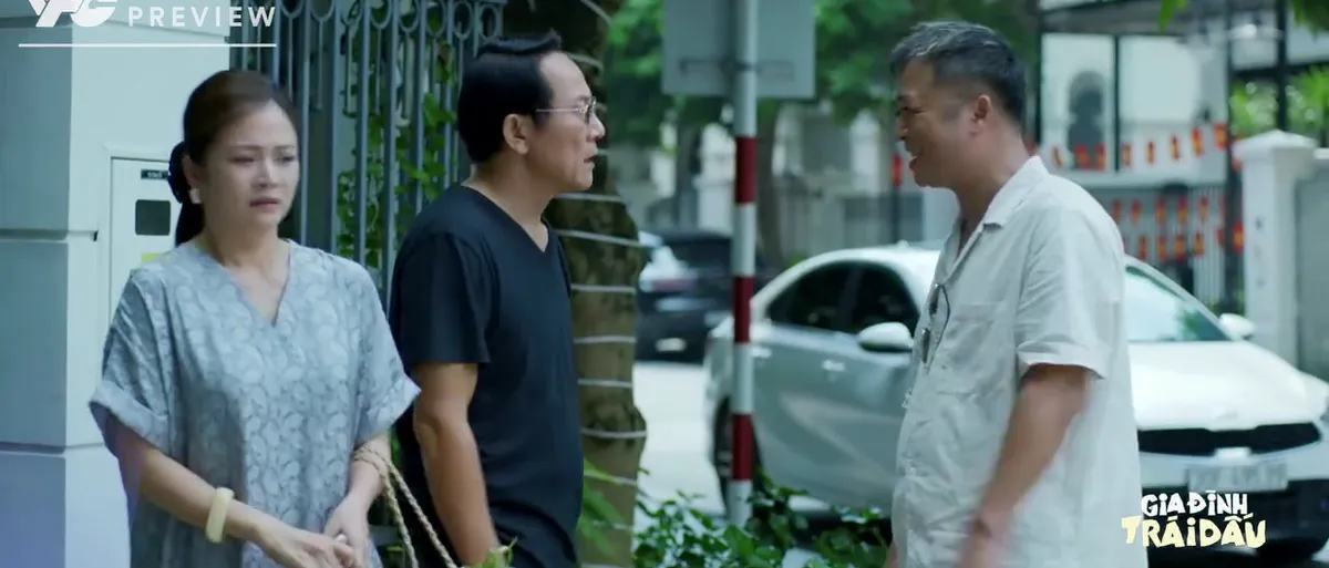 Gia đình trái dấu - Tập 7: Bị khách bùng hàng, shipper U60 cao tay trừng trị- Ảnh 5. Gia đình trái dấu - Tập 7: Bị khách bùng hàng, shipper U60 cao tay trừng trị- Ảnh 5.