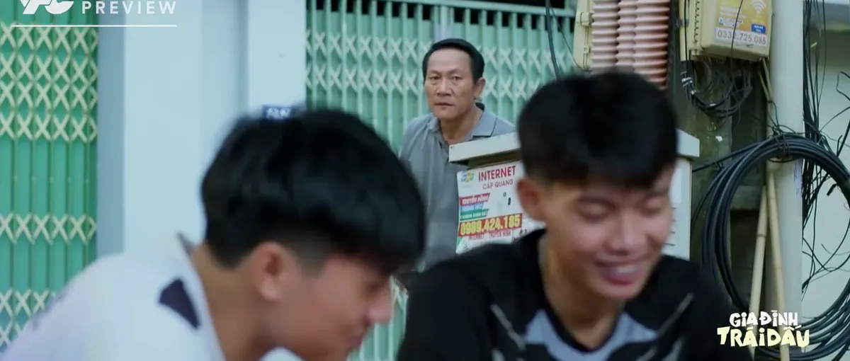 Gia đình trái dấu - Tập 7: Bị khách bùng hàng, shipper U60 cao tay trừng trị- Ảnh 3. Gia đình trái dấu - Tập 7: Bị khách bùng hàng, shipper U60 cao tay trừng trị- Ảnh 3.