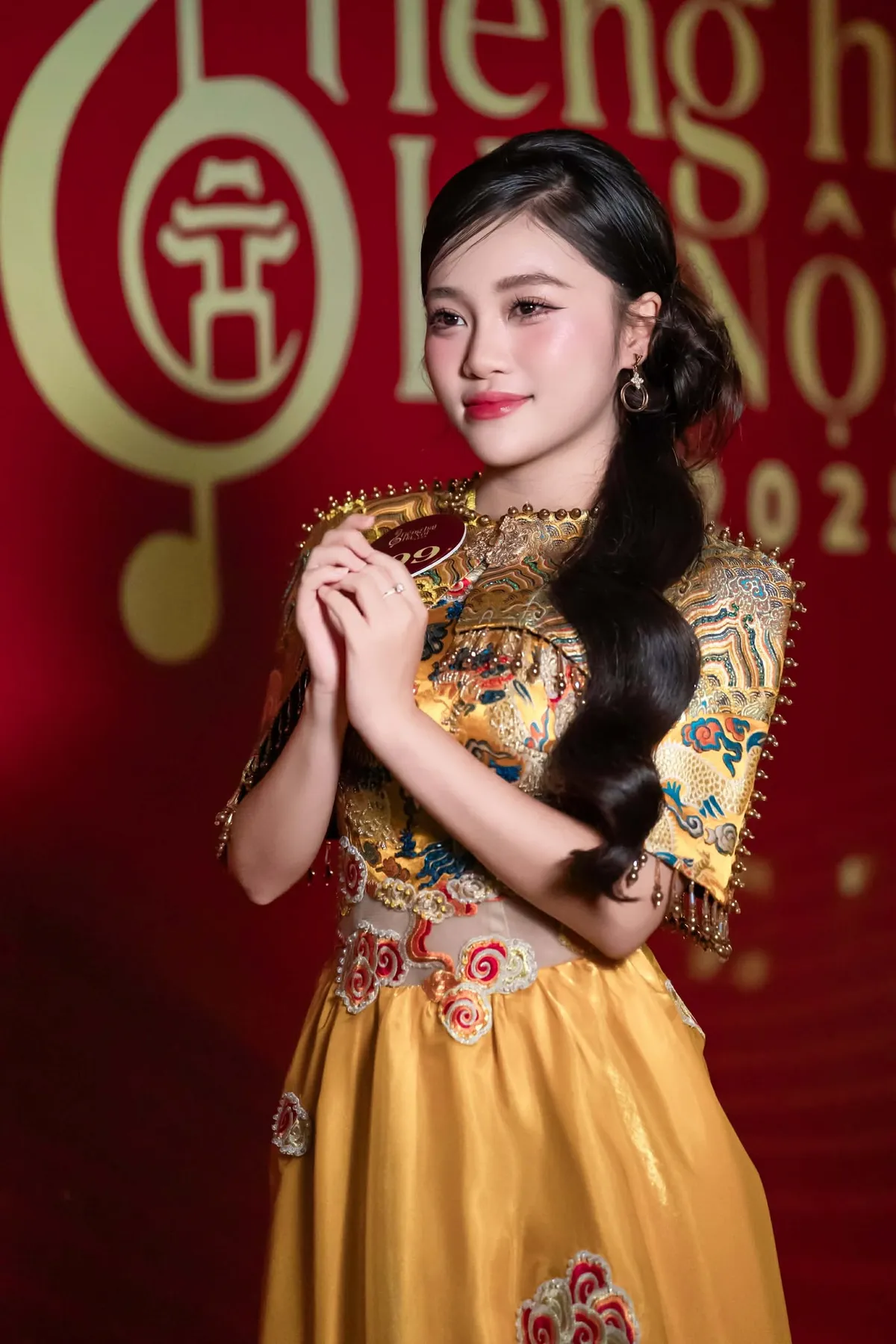 NSƯT Tố Nga bất ngờ với giọng ca 16 tuổi giành giải Nhì Tiếng hát Hà Nội 2025 - Ảnh 3.