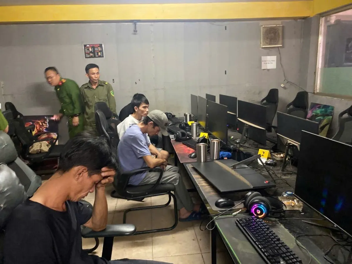 Li&ecirc;n tiếp ph&aacute;t hiện, triệt ph&aacute; nhiều vụ ma t&uacute;y tr&ecirc;n địa b&agrave;n Đồng Nai - Ảnh 1.