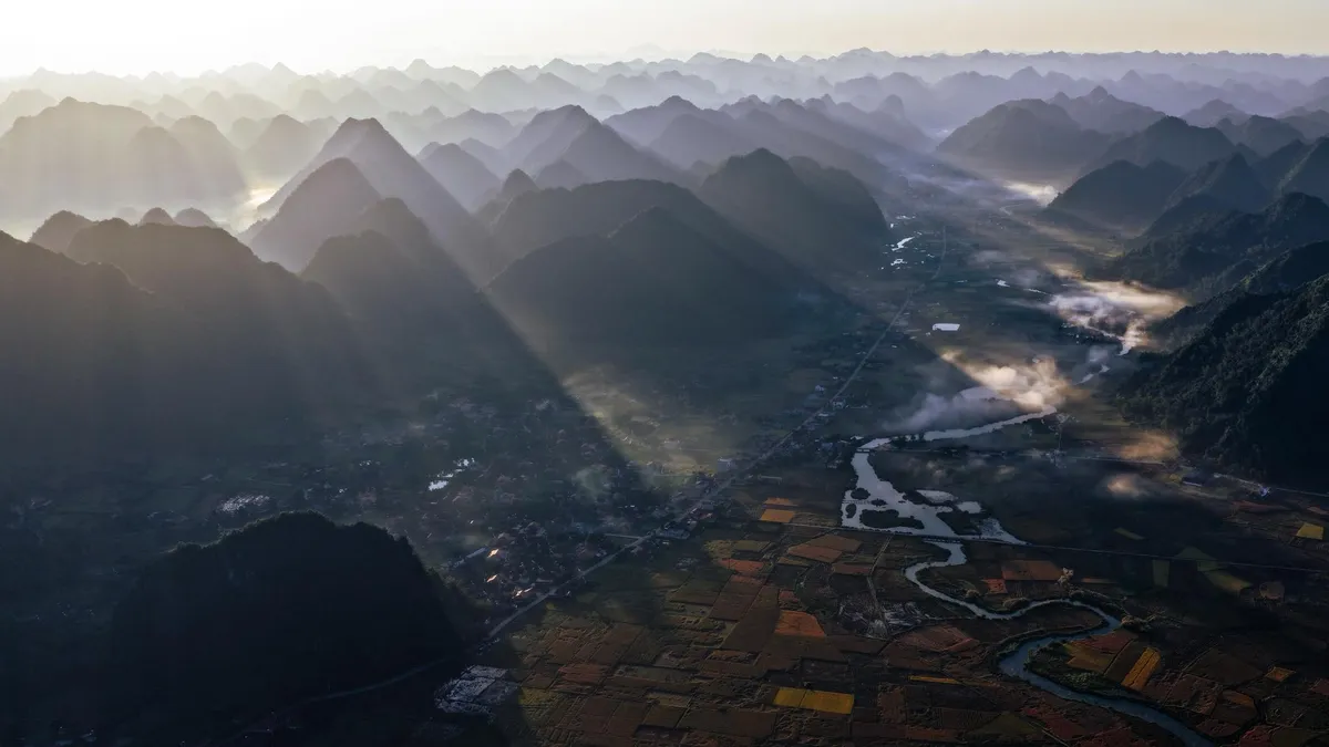 Mũi Dinh &ndash; Sơn Hải: Kh&uacute;c ca hoang dại giữa tiểu sa mạc v&agrave; biển xanh Ninh Thuận- Ảnh 3.