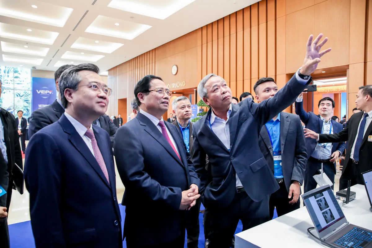 Đề xuất c&aacute;c giải ph&aacute;p th&uacute;c đẩy tăng trưởng gắn với chuyển đổi xanh v&agrave; chuyển đổi số  - Ảnh 2.