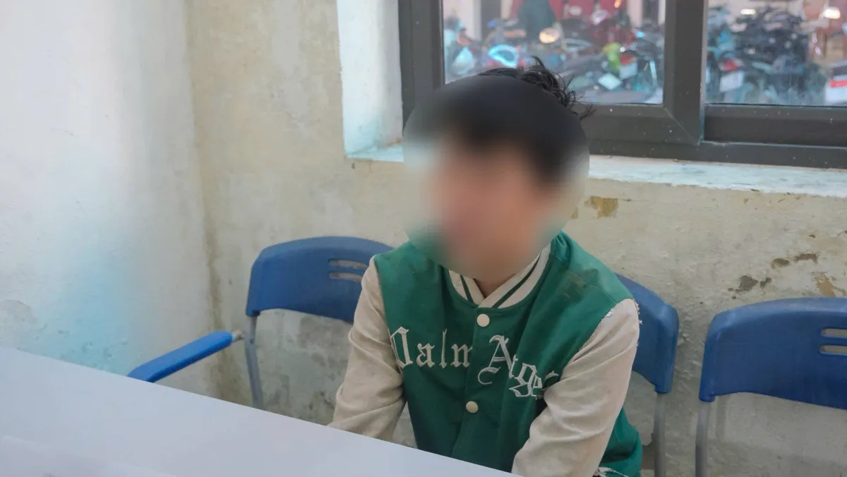 Bắt nam thanh ni&ecirc;n nhiều lần hiếp d&acirc;m b&eacute; g&aacute;i 11 tuổi  - Ảnh 1.