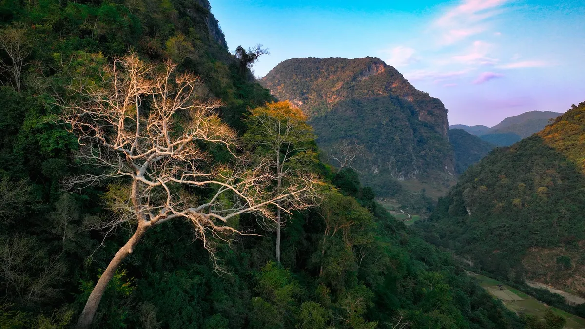 Lũng Cú – Tuyên Quang: Bản tình ca hoang sơ của đá và thác- Ảnh 2. Lũng Cú – Tuyên Quang: Bản tình ca hoang sơ của đá và thác- Ảnh 2.
