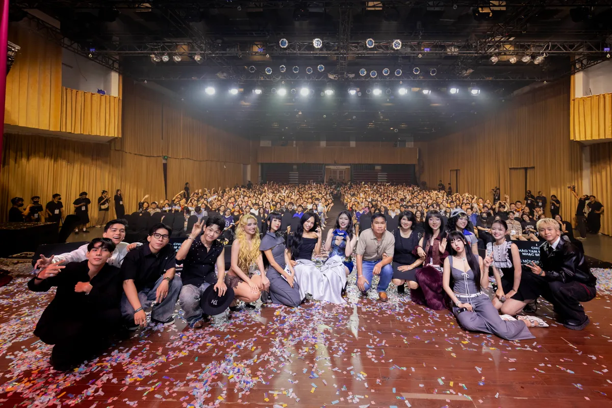 Cặp đ&ocirc;i mới l&agrave;ng nhạc gọi t&ecirc;n Orange v&agrave; WOKEUP- Ảnh 2.