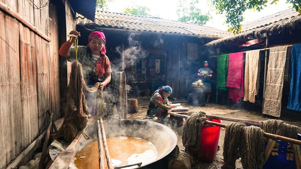 L&ugrave;ng T&aacute;m &ndash; Tuy&ecirc;n Quang: Bản giao hưởng của đ&aacute; v&agrave; sắc m&agrave;u dệt thổ cẩm- Ảnh 1.
