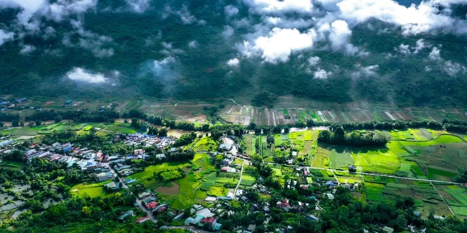 L&ugrave;ng T&aacute;m &ndash; Tuy&ecirc;n Quang: Bản giao hưởng của đ&aacute; v&agrave; sắc m&agrave;u dệt thổ cẩm- Ảnh 4.