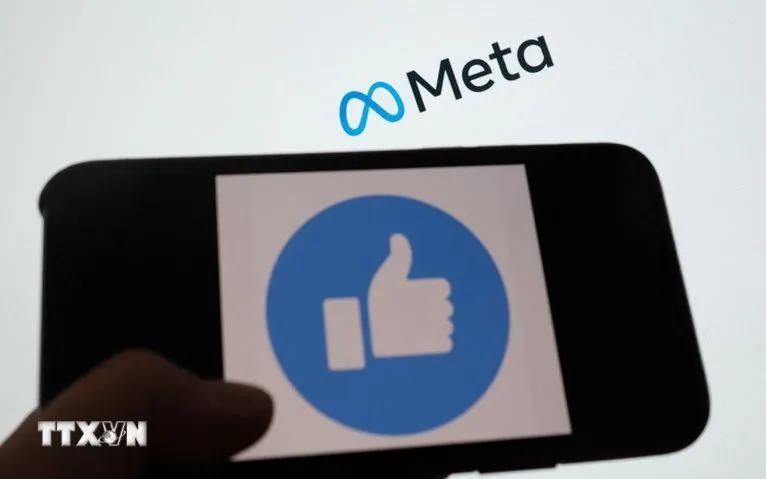 Biểu tượng Facebook và Meta. (Ảnh: AFP/TTXVN)