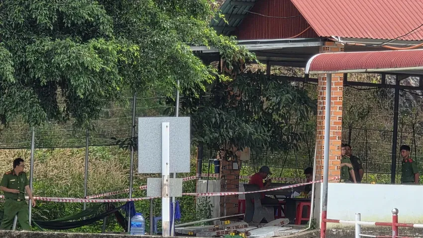 Sập tường tại trung t&acirc;m s&aacute;t hạch l&aacute;i xe ở L&acirc;m Đồng, 1 học vi&ecirc;n tử vong - Ảnh 1.