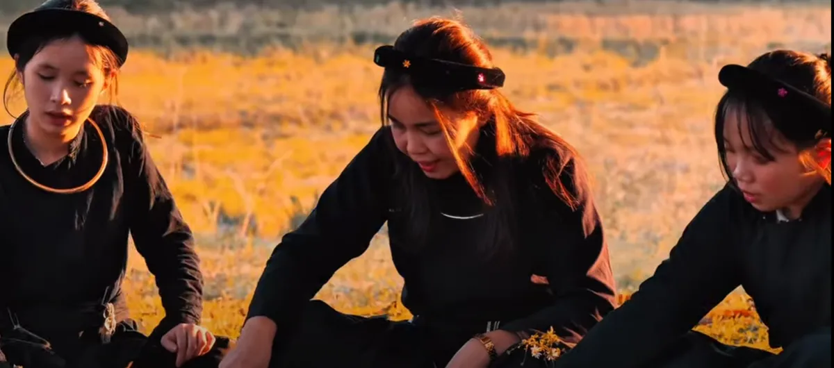 L&agrave;ng văn h&oacute;a Quỳnh Sơn: Sắc m&agrave;u bản sắc dưới ch&acirc;n n&uacute;i đ&aacute; Bắc Sơn- Ảnh 3.