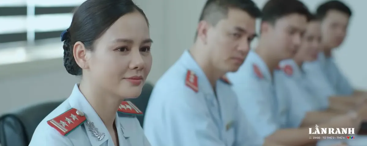 Lằn ranh - Tập 32: Phó Bí thư Sách tình nguyện bao bọc Trinh - Ảnh 5.