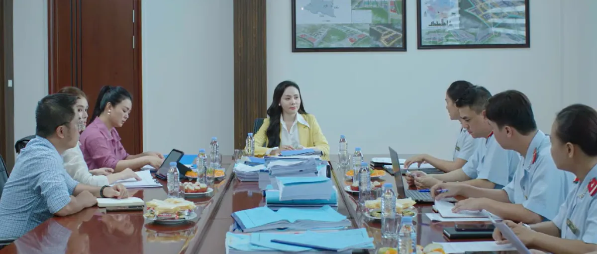 Lằn ranh - Tập 32: Triển biến Nguyệt v&agrave; Khắc l&agrave;m qu&acirc;n cờ- Ảnh 6.