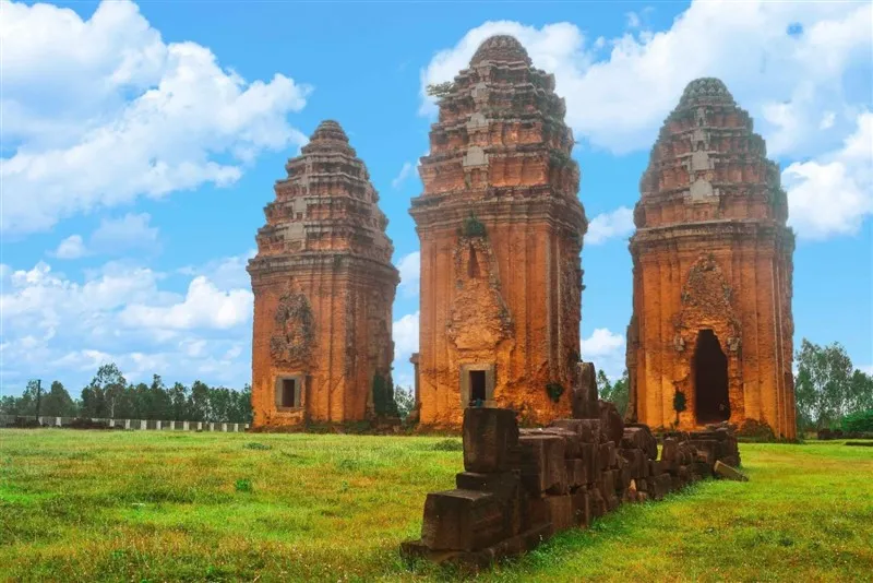 Một thoáng thổ cẩm Bình Định: Hồn xưa trên từng sợi chỉ- Ảnh 3. Một thoáng thổ cẩm Bình Định: Hồn xưa trên từng sợi chỉ- Ảnh 3.