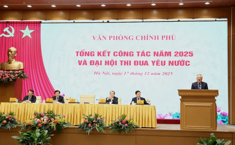 Những hy sinh, cống hiến thầm lặng của Văn ph&ograve;ng Ch&iacute;nh phủ l&agrave; rất đ&aacute;ng ghi nhận - Ảnh 3.