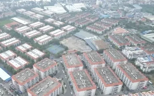 Trước tình trạng mua bán nhà ở xã hội sai đối tượng, nhiều địa phương như Bắc Ninh, Hải Phòng đã hủy hợp đồng, thu hồi hàng trăm căn hộ, siết chặt xét duyệt để đảm bảo đúng người thụ hưởng.