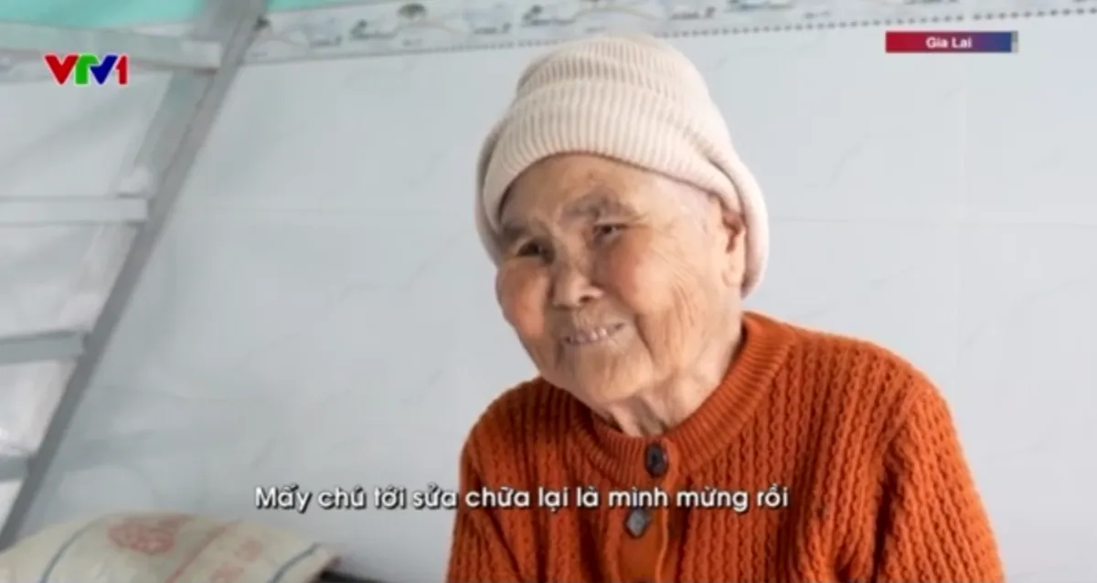 B&agrave;n giao ng&ocirc;i nh&agrave; đầu ti&ecirc;n trong ''Chiến dịch Quang Trung'' - Ảnh 2.