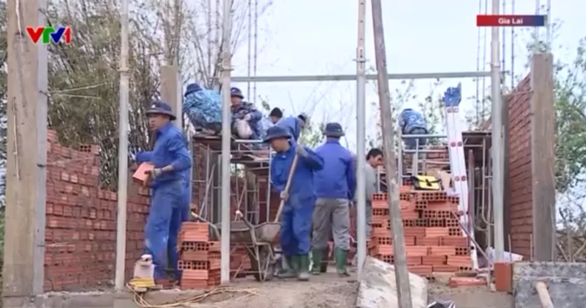 B&agrave;n giao ng&ocirc;i nh&agrave; đầu ti&ecirc;n trong ''Chiến dịch Quang Trung'' - Ảnh 3.