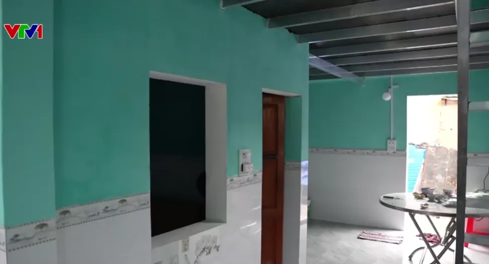 B&agrave;n giao ng&ocirc;i nh&agrave; đầu ti&ecirc;n trong ''Chiến dịch Quang Trung'' - Ảnh 1.