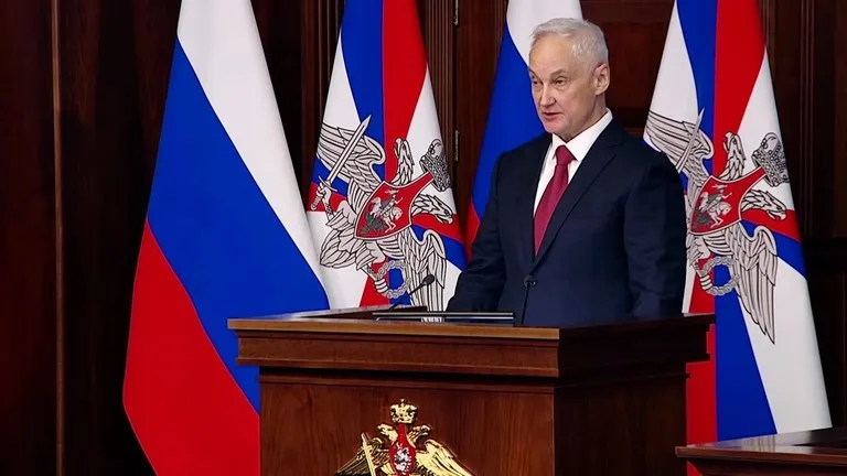 Ukraine tổn thất gần 500.000 binh sĩ trong năm 2025  - Ảnh 1.