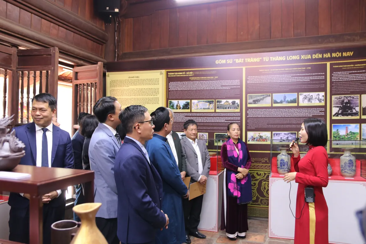 Độc đ&aacute;o h&agrave;nh tr&igrave;nh gốm Việt - Ảnh 3.