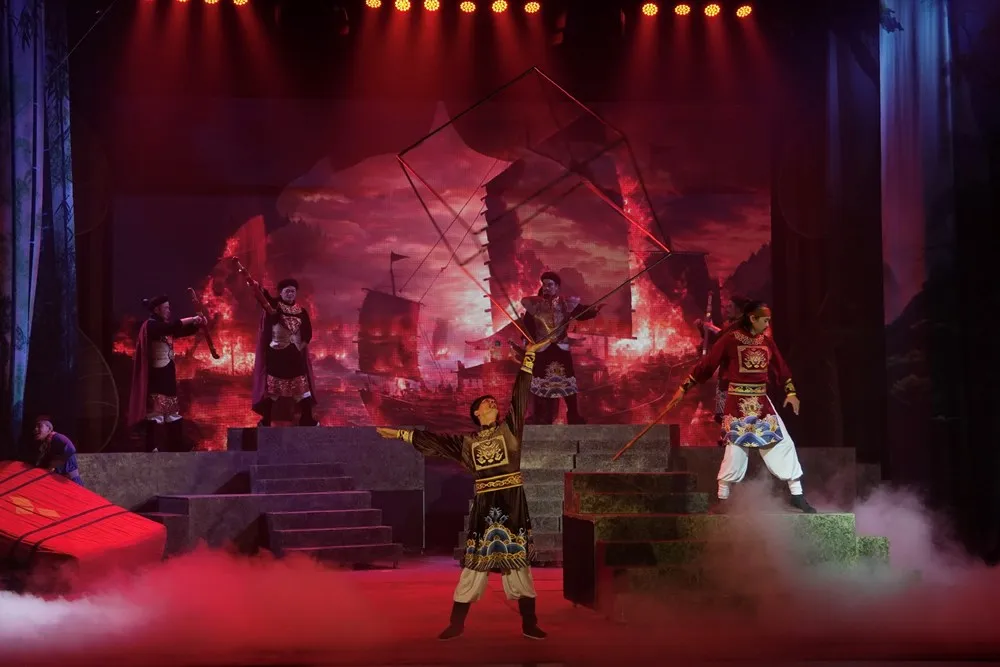 &ldquo;Nh&acirc;n duy&ecirc;n&rdquo; Xiếc- Cải lương trong t&aacute;c phẩm đặc biệt t&aacute;i hiện h&igrave;nh tượng Phật ho&agrave;ng Trần Nh&acirc;n T&ocirc;ng - Ảnh 3.