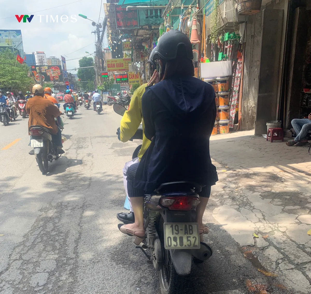 Che biển số xe m&aacute;y: "Th&oacute;i quen xấu" lan rộng tr&ecirc;n đường phố H&agrave; Nội - Ảnh 2.