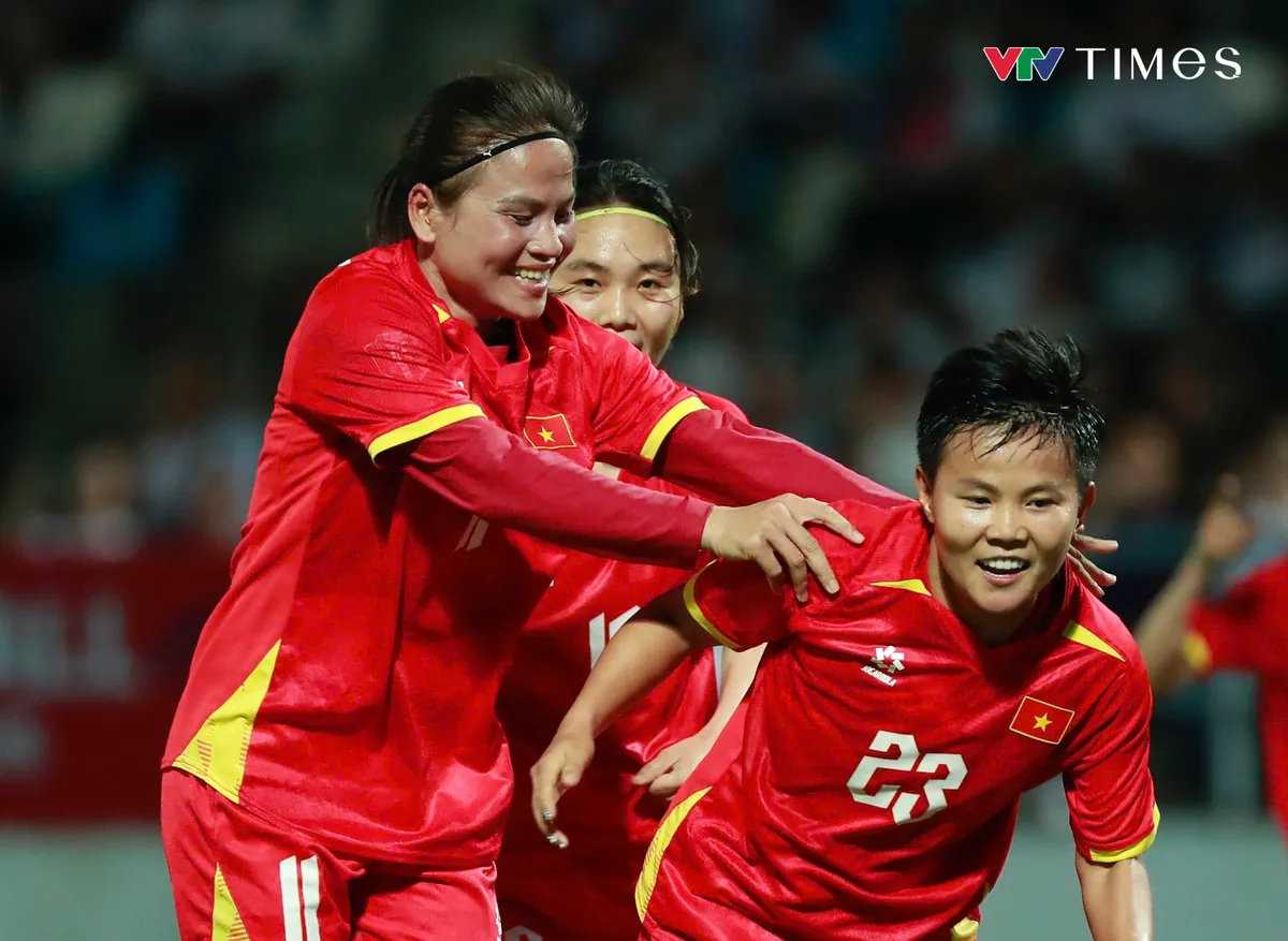 AFC xem xét xử lý trọng tài sau sai sót ở chung kết SEA Games 33- Ảnh 1.