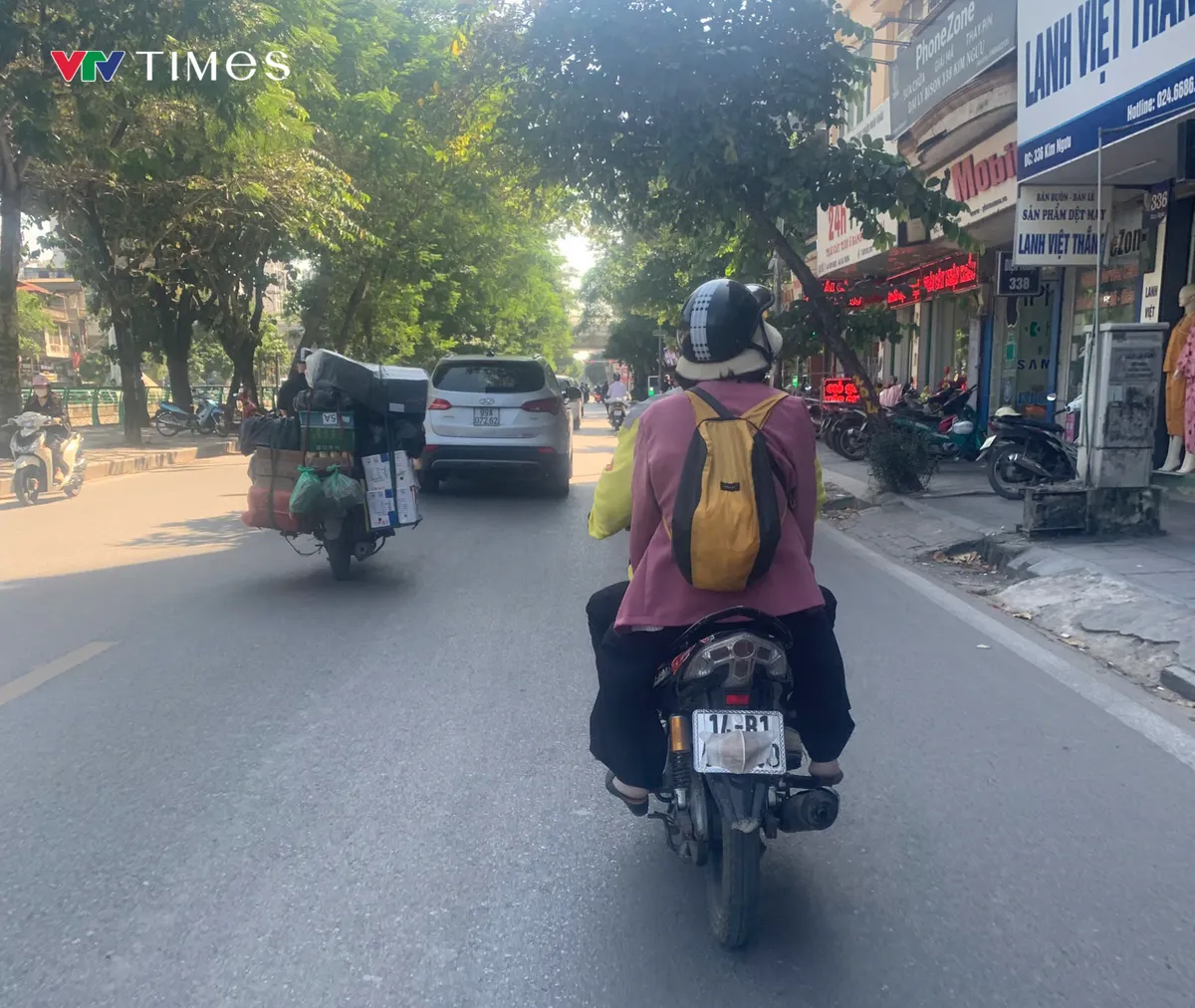 Che biển số xe m&aacute;y: "Th&oacute;i quen xấu" lan rộng tr&ecirc;n đường phố H&agrave; Nội - Ảnh 4.