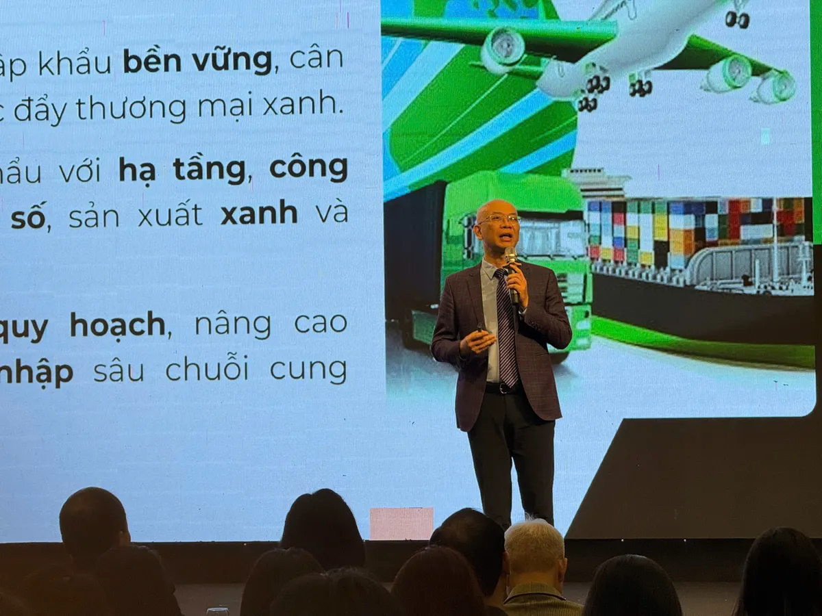  Thương mại điện tử xuy&ecirc;n bi&ecirc;n giới: Từ k&ecirc;nh b&aacute;n h&agrave;ng đến trụ cột xuất khẩu mới - Ảnh 3.