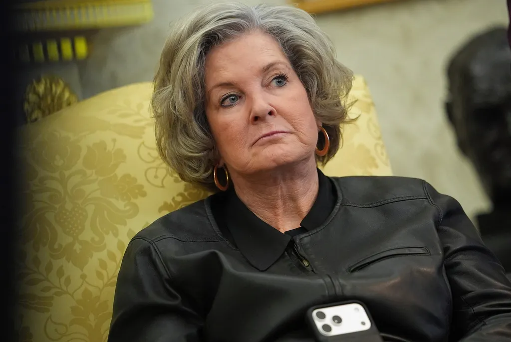 Ch&aacute;nh Văn ph&ograve;ng Nh&agrave; Trắng g&acirc;y ch&uacute; &yacute; với ph&aacute;t biểu thẳng thắn về Tổng thống Trump- Ảnh 1.