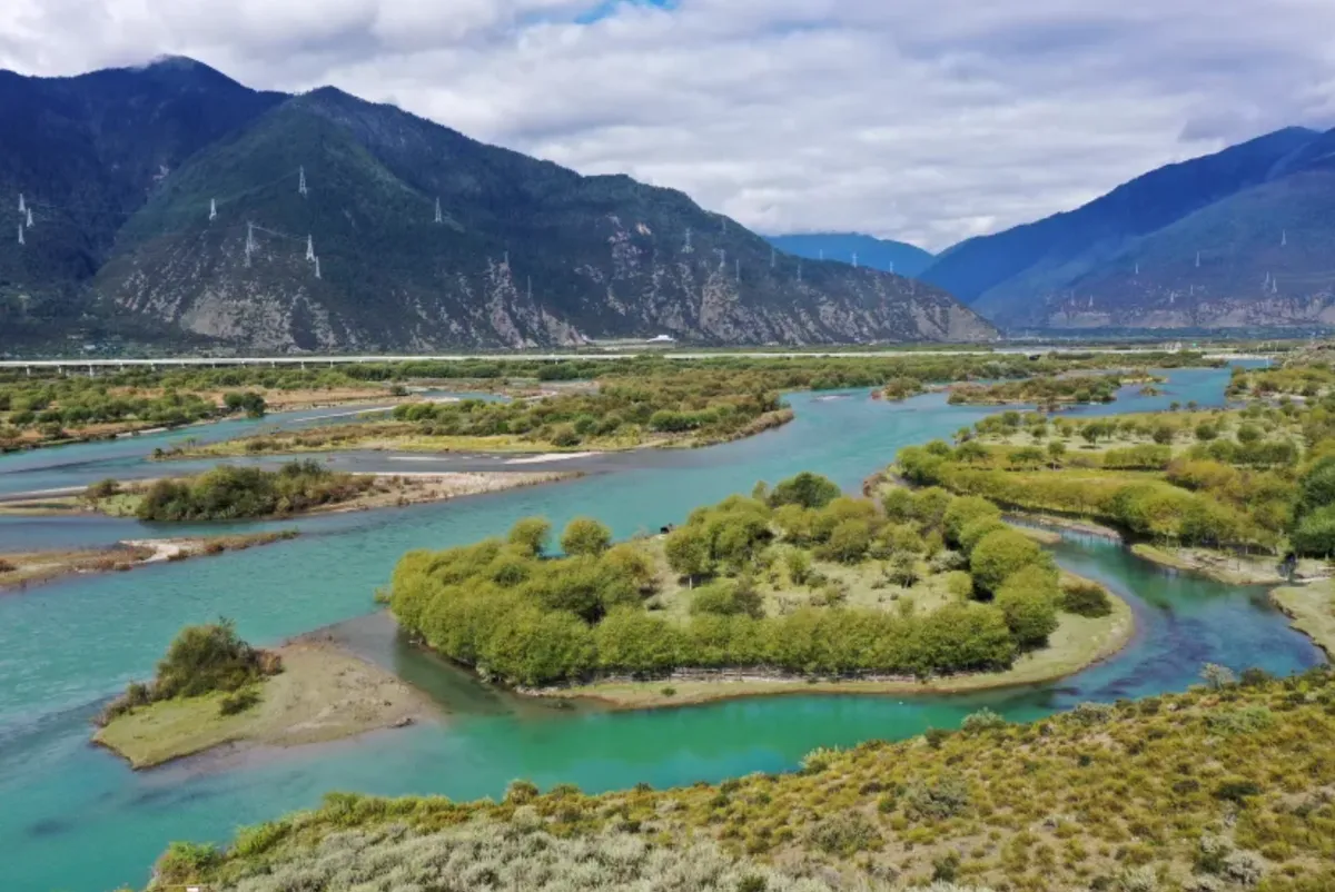 Trung Quốc x&acirc;y dựng hệ thống thủy điện lớn nhất thế giới giữa d&atilde;y Himalaya- Ảnh 1.
