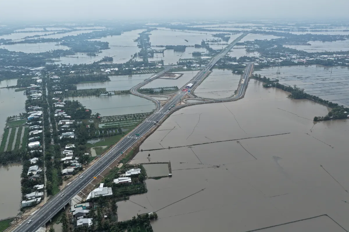 Th&ocirc;ng xe kỹ thuật cao tốc Cần Thơ &ndash; C&agrave; Mau: Dấu mốc quan trọng cho hạ tầng v&agrave; ph&aacute;t triển v&ugrave;ng- Ảnh 4.