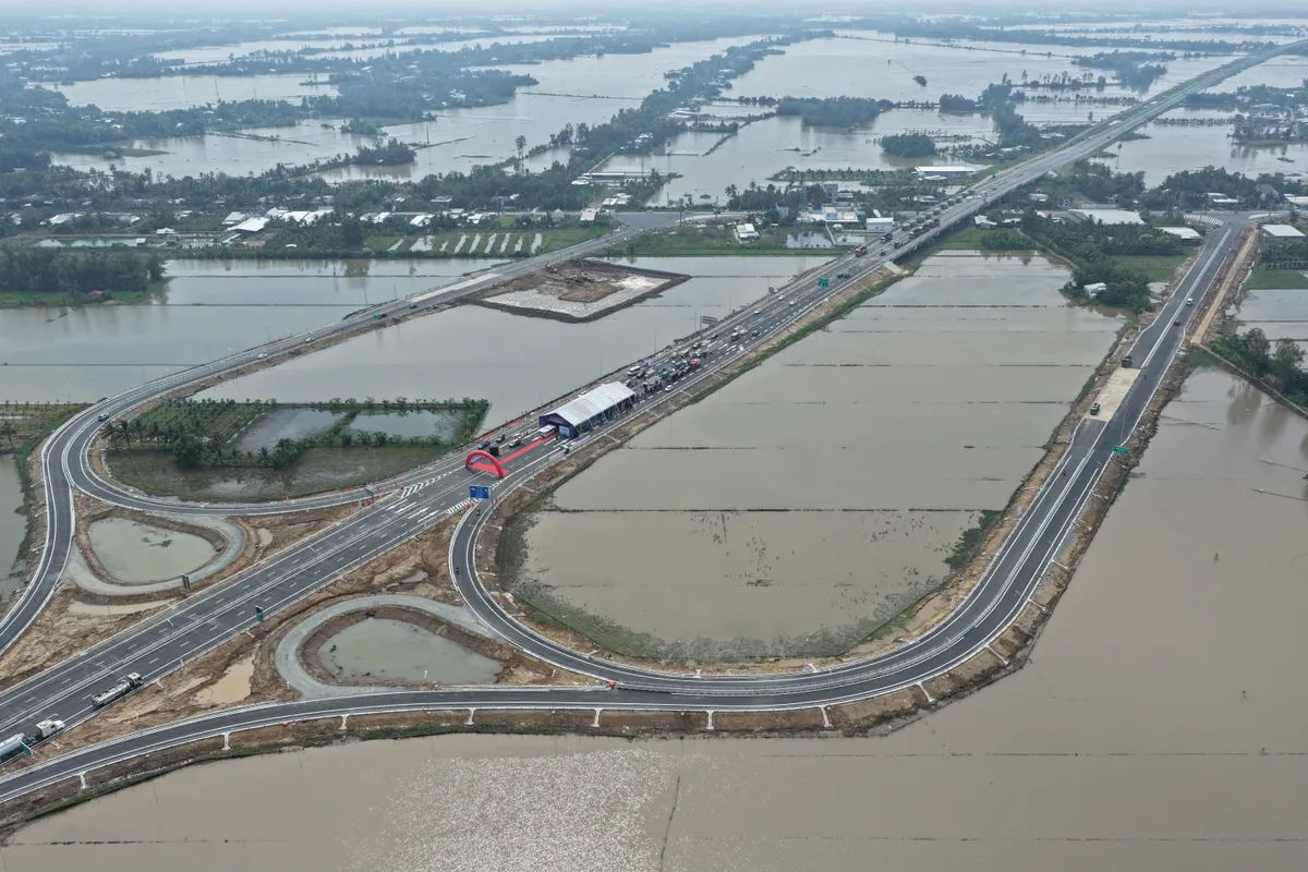 Th&ocirc;ng xe kỹ thuật cao tốc Cần Thơ &ndash; C&agrave; Mau: Dấu mốc quan trọng cho hạ tầng v&agrave; ph&aacute;t triển v&ugrave;ng- Ảnh 5.