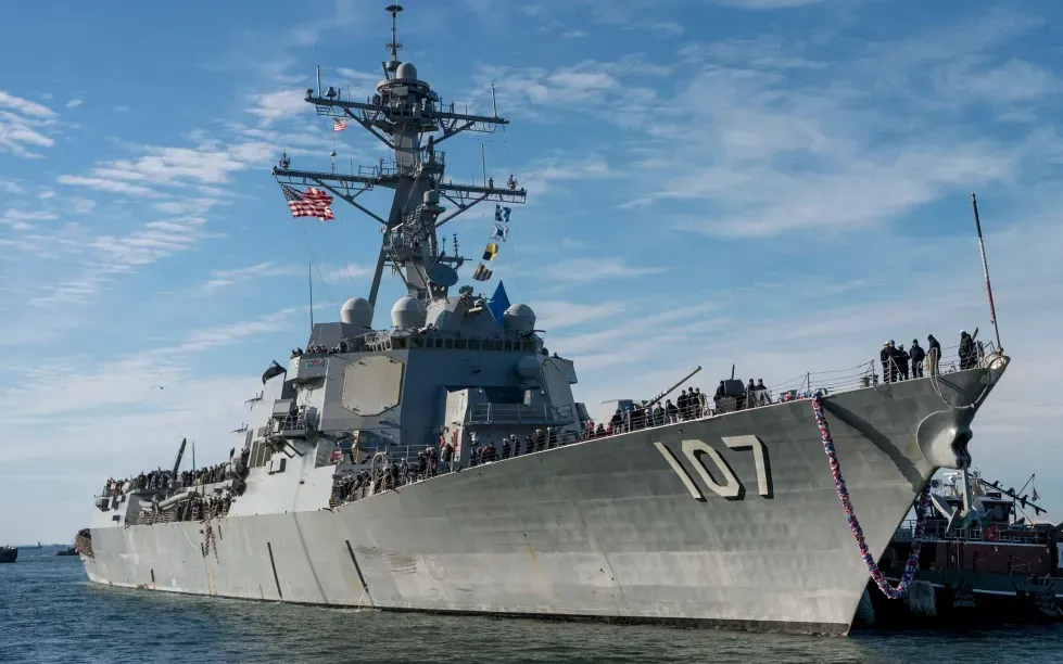 Khu trục hạm Mỹ USS Gravely tại căn cứ Norfolk hôm 13/12. (Ảnh: US Navy)