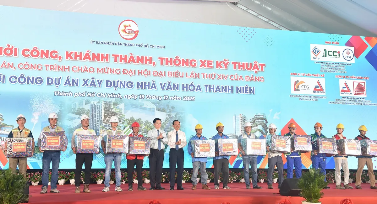 Phó Thủ tướng Mai Văn Chính dự Lễ khởi công Dự án Xây dựng Nhà Văn hóa Thanh niên TP Hồ Chí Minh - Ảnh 2.