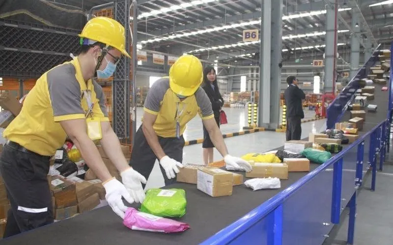 Bảo vệ quyền lợi hợp pháp của người tiêu dùng, thúc đẩy khu vực kinh tế tư nhân đóng vai trò động lực quan trọng trong phát triển dịch vụ bưu chính