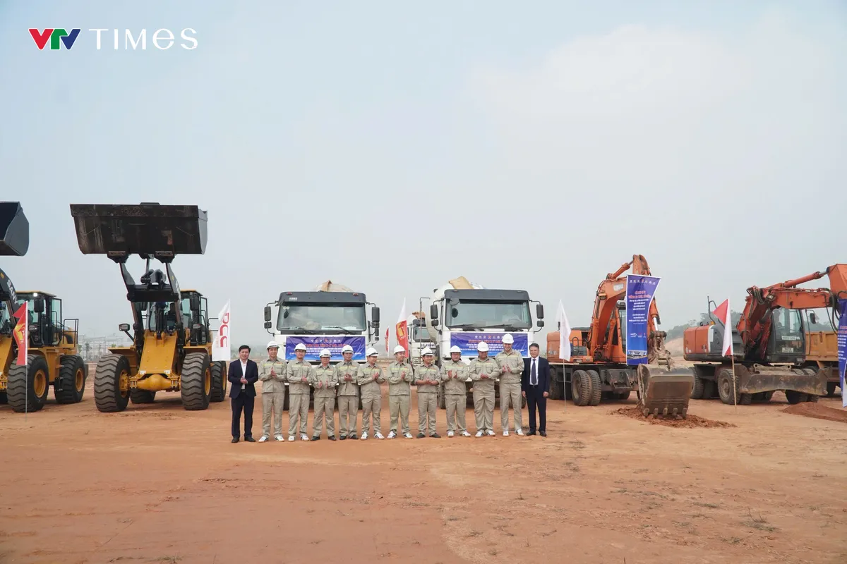 Khởi c&ocirc;ng Ga Ph&uacute; Thọ, kh&aacute;nh th&agrave;nh Nh&agrave; m&aacute;y Thủy điện H&ograve;a B&igrave;nh mở rộng - Ảnh 3.