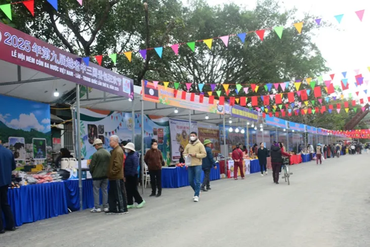 Điện Bi&ecirc;n: C&aacute;c c&ocirc;ng tr&igrave;nh trọng điểm tạo dấu mốc quan trọng trong ph&aacute;t triển đ&ocirc; thị v&agrave; thương mại- dịch vụ - Ảnh 7.