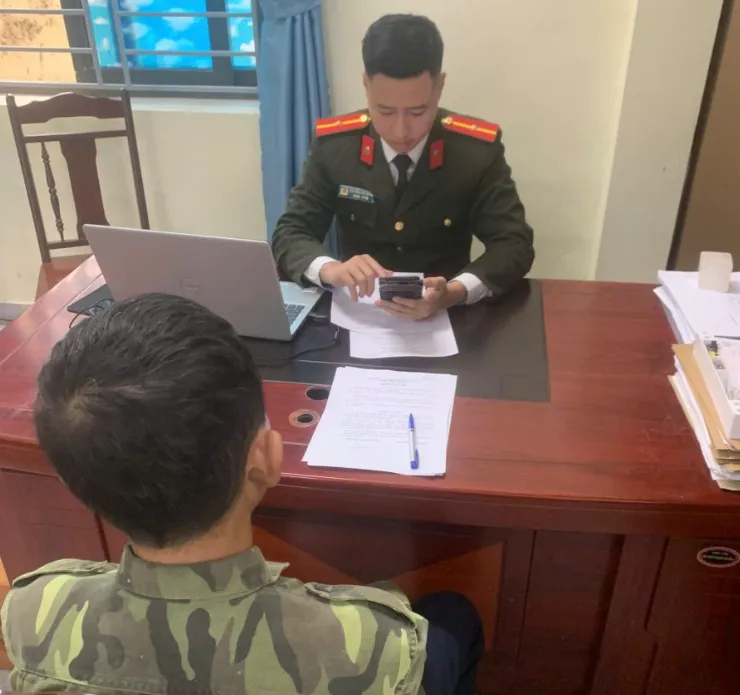 Xử l&yacute; người đ&agrave;n &ocirc;ng chia sẻ trang web đ&aacute;nh bạc tr&ecirc;n Facebook c&aacute; nh&acirc;n - Ảnh 1.