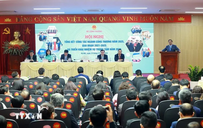 Thủ tướng Phạm Minh Chính phát biểu chỉ đạo Hội nghị triển khai nhiệm vụ trọng tâm năm 2026 ngành Công Thương.