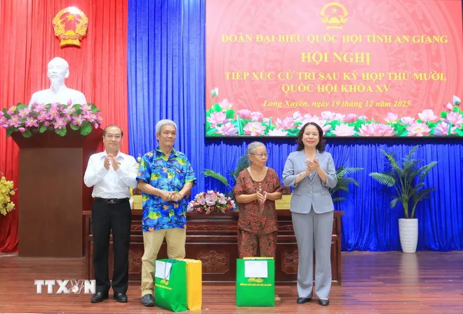 Ch&iacute;nh s&aacute;ch x&atilde; hội lu&ocirc;n l&agrave; trụ cột quan trọng của sự ph&aacute;t triển - Ảnh 1.