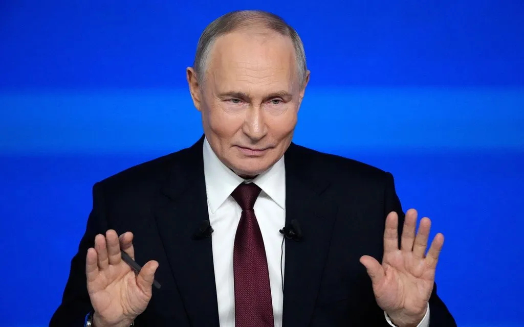 Tổng thống Nga Vladimir Putin phát biểu tại cuộc họp báo và đối thoại trực tuyến thường niên ở Moscow ngày 19/12/2025. (Ảnh: AP)