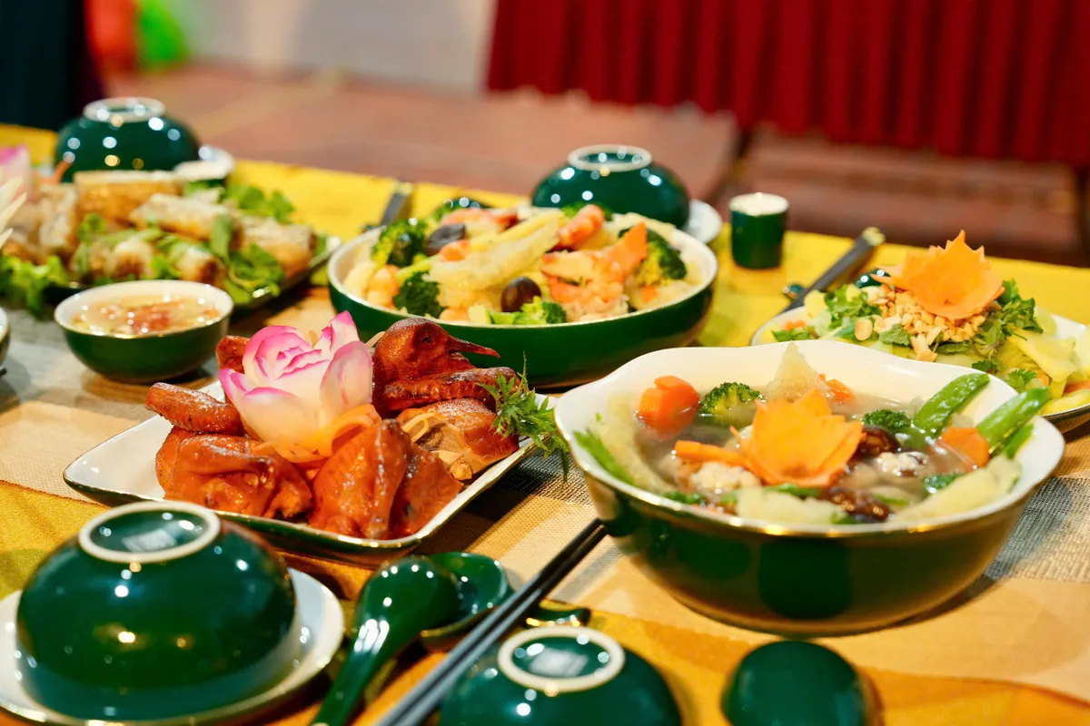 Kh&aacute;m ph&aacute; th&uacute; vị ở Lễ hội Văn h&oacute;a Ẩm thực H&agrave; Nội 2025  - Ảnh 5.