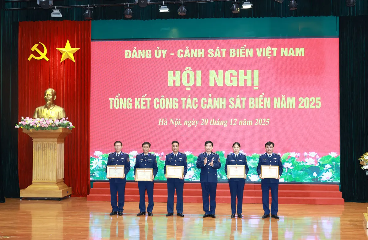 Cảnh s&aacute;t biển Việt Nam: Ph&aacute;t huy tr&iacute; tuệ, tạo bứt ph&aacute; mới, quyết t&acirc;m ho&agrave;n th&agrave;nh thắng lợi nhiệm vụ năm 2026 - Ảnh 6.